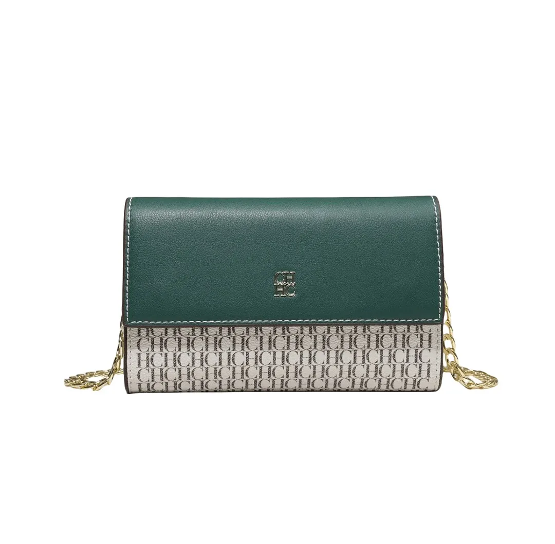CH Damen Umhängetasche mit Buchstaben-Print und Metallkette, Schultertasche aus PU-Leder, Kleine Damen-Abendclutch, Geschenk – Detail 6