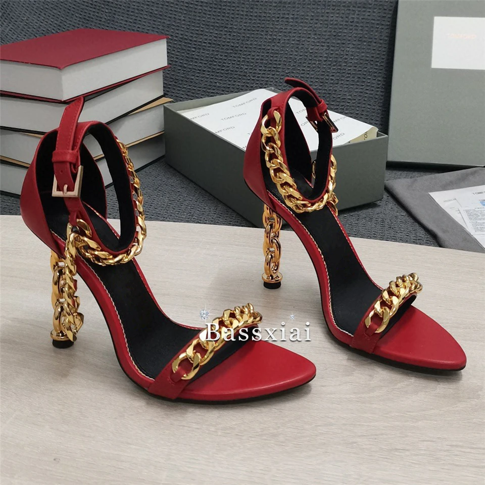 Luxury Chains One-Strap Modern Sandals Women Twist Strange Heel Patent Leather Multicolor Summer Shoes For Girls