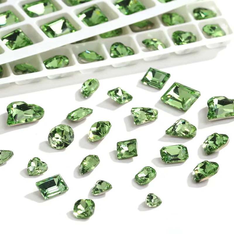 10Pcs/Bag 3D Green Crystal Nail Rhinestone Pointed Bottom Diamond Crooked Gems Burtteryfly Nail Art  Crystal Stones Nail Parts D