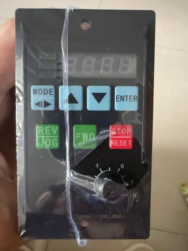 

Frequency Converter Electric Inverter 1500W RS485 Add Motor Driver 0.75KW MCU Single Phase Input 220V 3-Phase Output 0.4KW 1.5KW