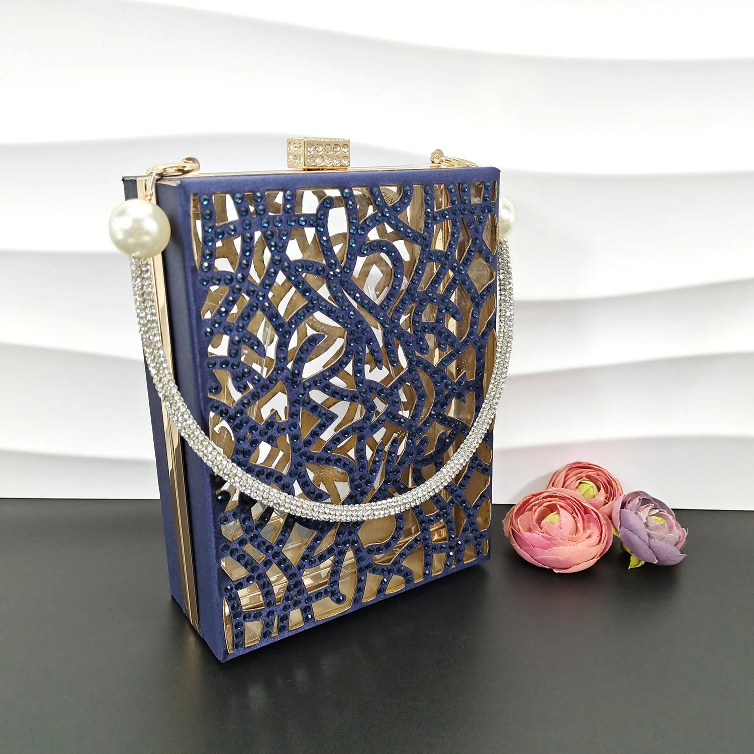 Hollow Out Design Women's Bag Three-Dimensional Clutch Bag Fashion Full of Diamonds Banquet Handbag For Wedding Party