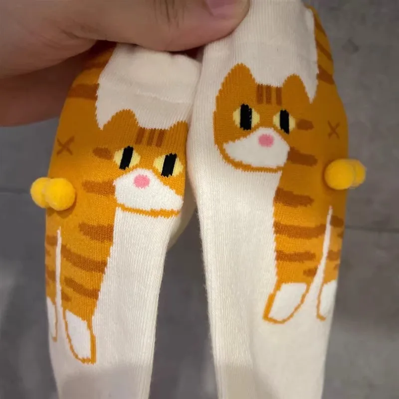 2/1Pairs لطيف القط الجوارب مع كرات جوارب قطنية مضحكة تنفس جوارب قطنية ناعمة فتاة النساء جورب الجدة هدايا لمحبي القط