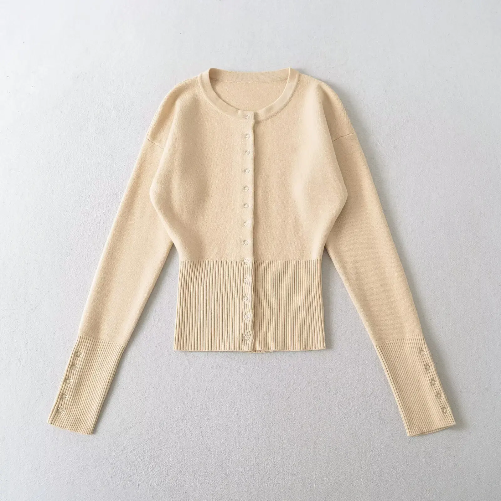 2025 الأمريكية الرجعية واحدة الصدر المغطاة زر سترة مشغولة من الصوف المرأة س الرقبة الضلع عالية الخصر سترة كم كامل تريكو