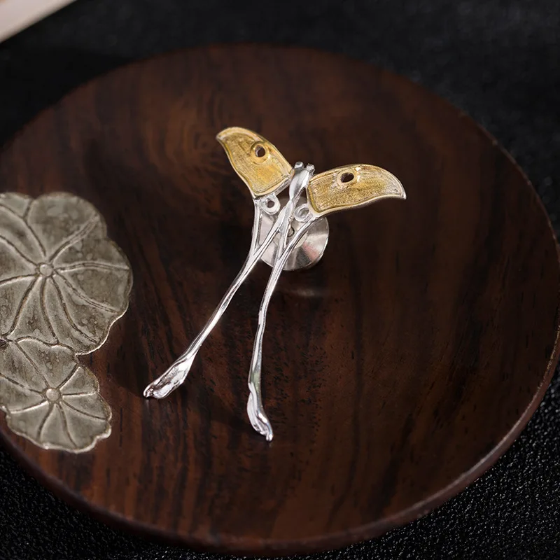 Su 18 s925 silver creative design sense insect jewelry Mu Guang brooch fashion personality clothing butterfly collar needle