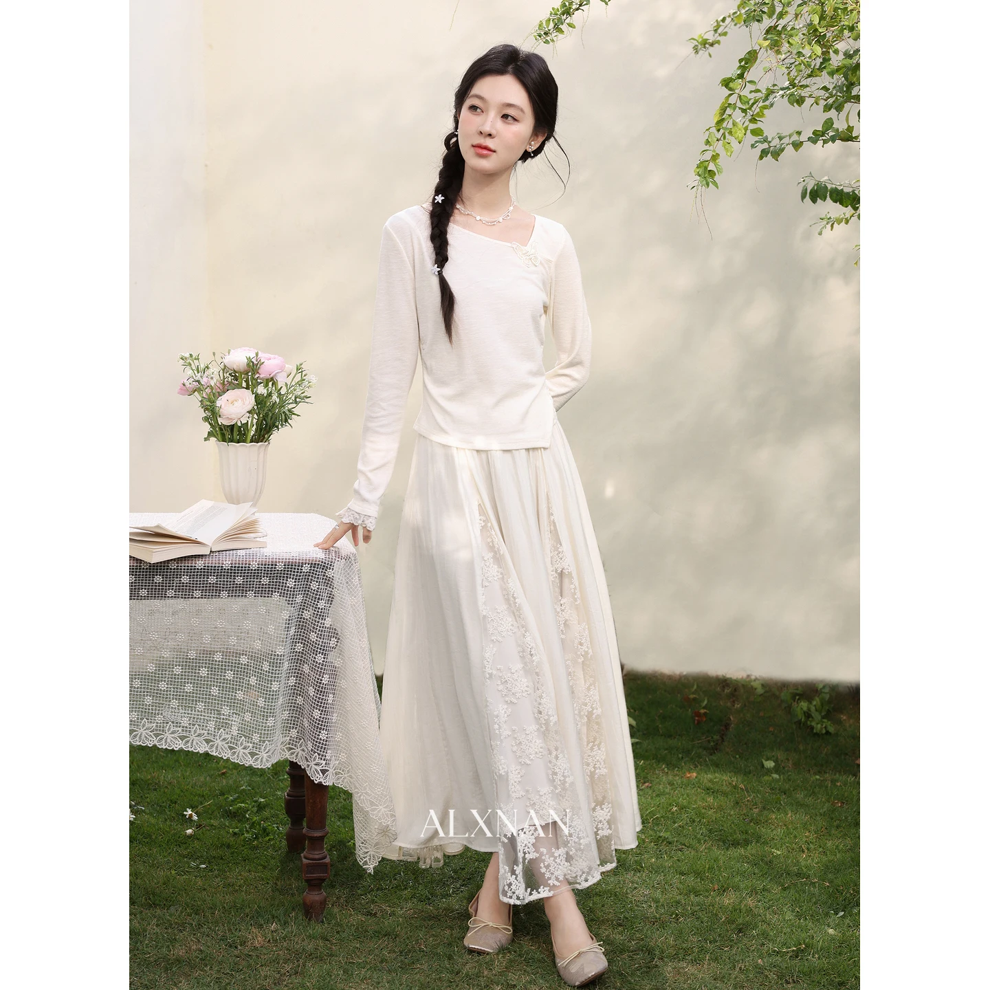 French-style Gentle White Apricot A-line Midi Skirt, Women's Spring Lace Long Tulle Skirt