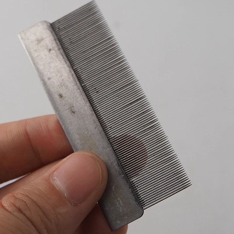 

Mini Metal Wig Comb for Sorting Out Broken Hair Wig Accessories