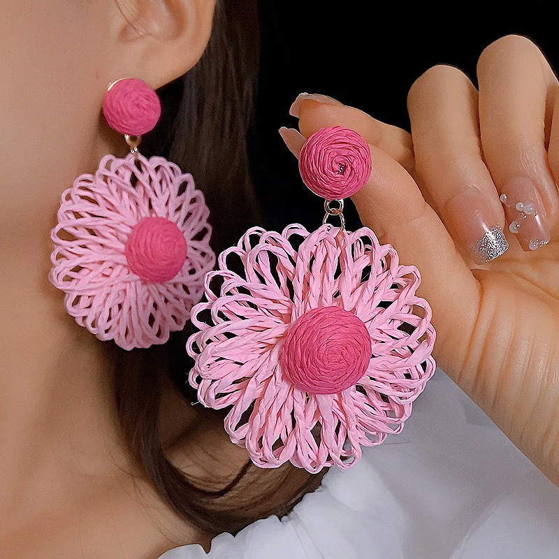 Draweye Hand Weaven Earrings for Womne Bohemia Candy Color Beach Style Flowers Jewelry Summer Fashion Sweet Aretes De Mujer