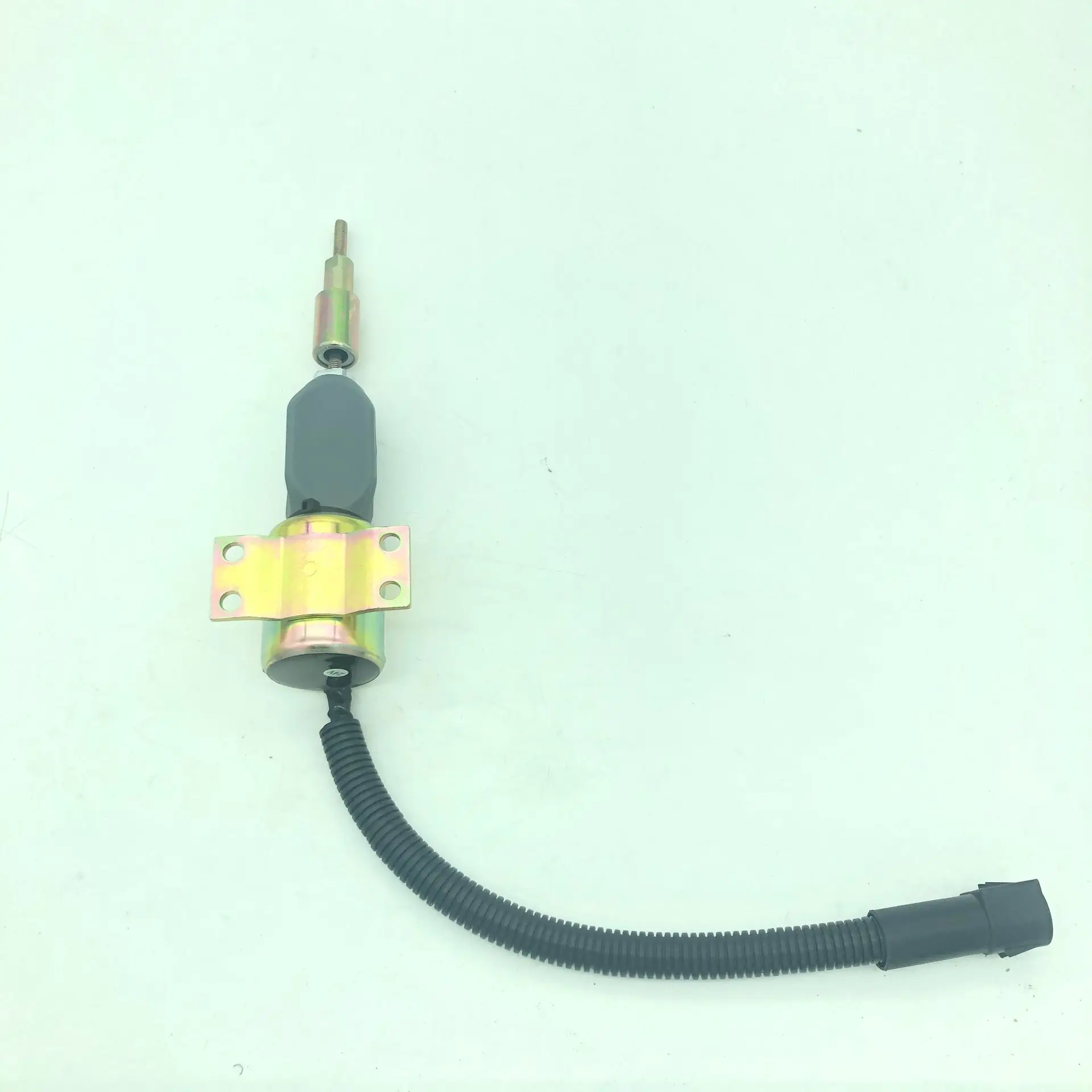 

Фонарь 970120012010 для двигателя грузовика 6CT 24V фонарь