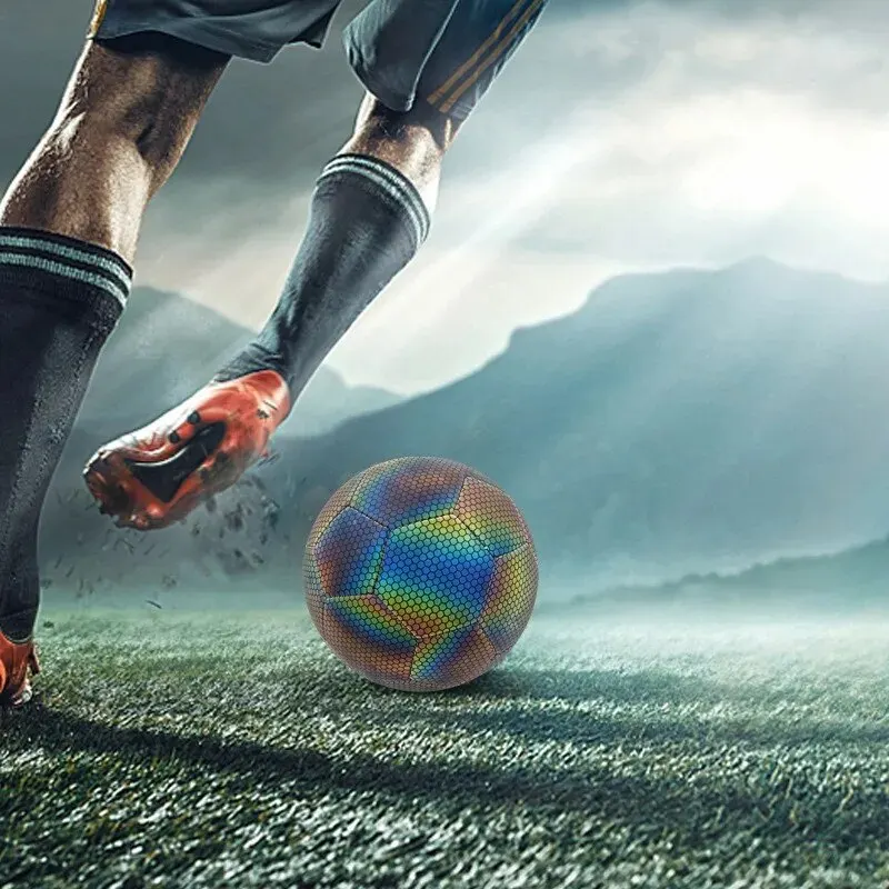 PU素材で作られた単一の反射サッカーボールは、トレーニングや屋内および屋外のゲームに適しています。