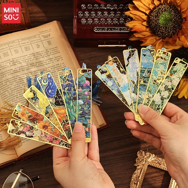 

MINISO Vintage Oil Painting Metal Bookmarks Hollow Hot Stamping Long Tassel Bookmarks Stationery Gifts for Book Clubs BookLovers