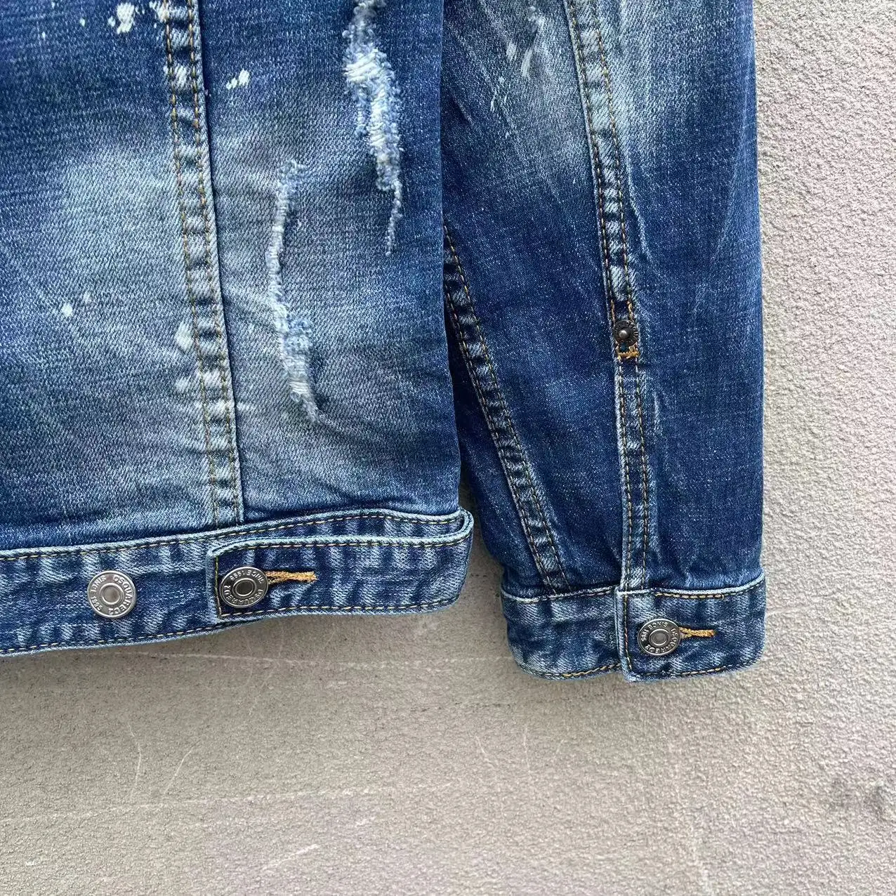 Men\'s denim jacket starbags dsq1902 punk hole torn paint, splashed ink, heavily washed patch, slim fit jeans coat rock jacket