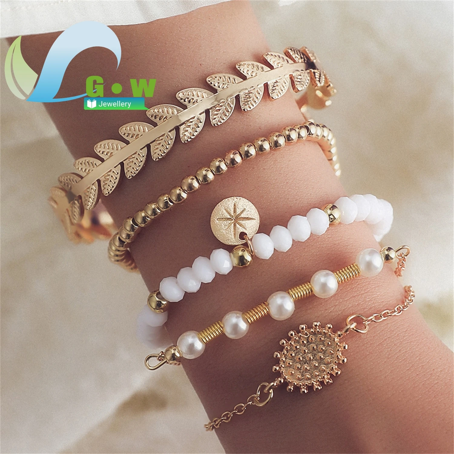 

Горячая распродажа: Набор браслетов в европейском стиле с бусинами, 5 шт., винтажные, с листьями, регулируемые, в богемном стиле, для женщин, оптом