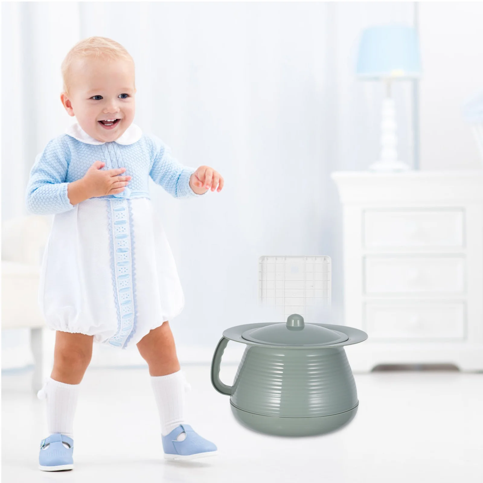 1 Set Chamber Pot Portable Urine Bucket For Home Camping Bedroom Durable Plastic Potty With Handle Lid Smooth Edges Easy Clean