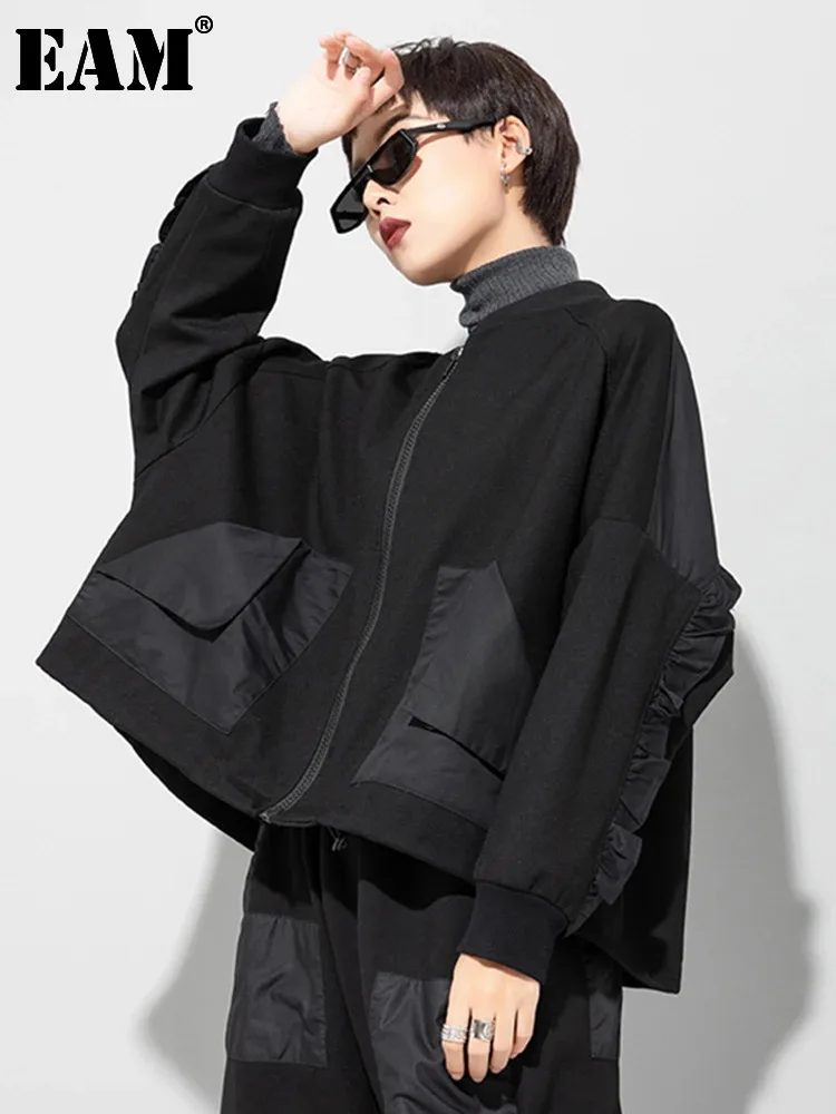 [EAM] Loose Fit Black Pocket Ruffles Big Size Jacket New Stand Collar Long Sleeve Women Coat Fashion Autumn Winter 2025 1DD3814