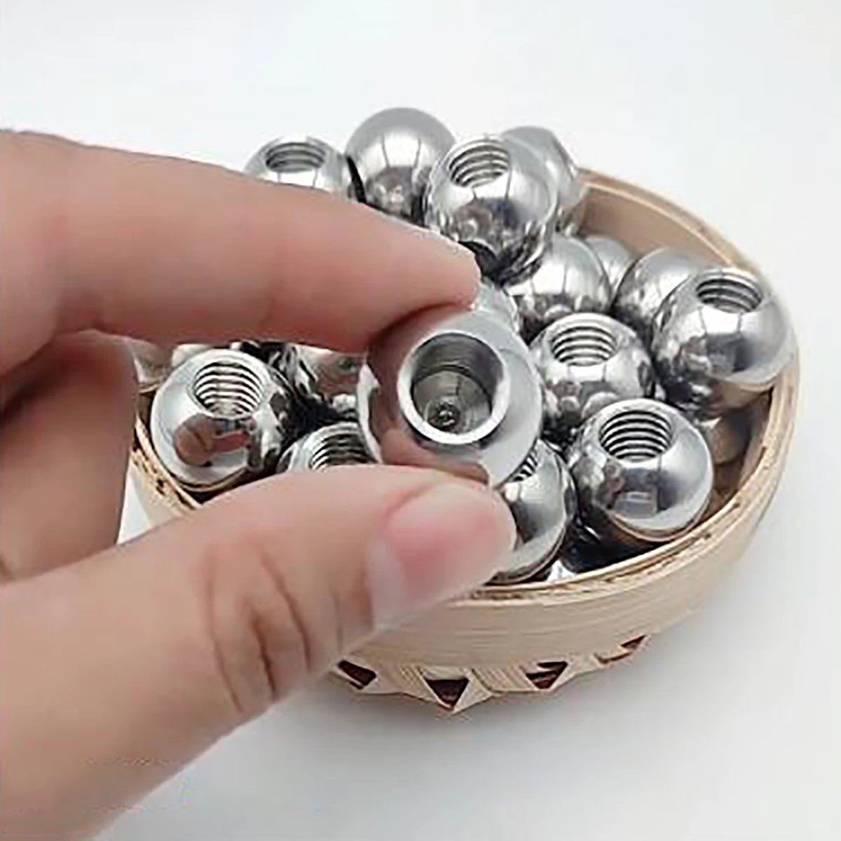 304 Stainless Steel Thread Half Hole Balls Ø 10mm - 60mm Drilling Ball Blind Hole Metric Female Thread M6 M8 M10