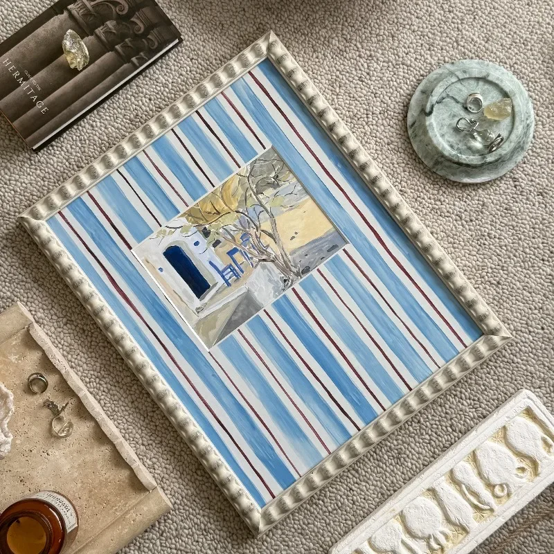 Lazy afternoon striped modern dopamine medieval decorative painting