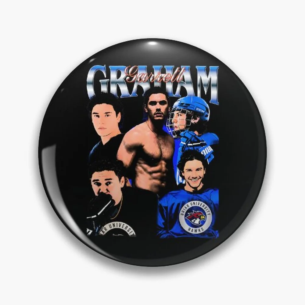 Garrett Graham Off Campus, Off Campus Pin Holographic Star Heart Pin Brooches Laminated Button Fashion Accessory