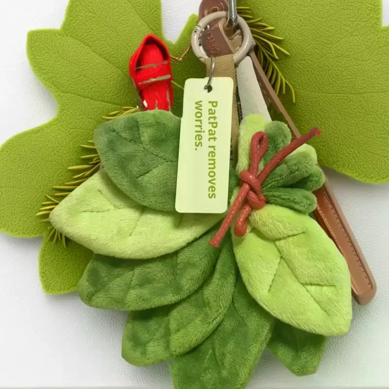 Ciondolo in peluche con foglia di pomelo da 1 pezzo per rimuovere lo sfortunato; Accessorio per la camera da letto di casa, portachiavi con motore, omaggio di compleanno