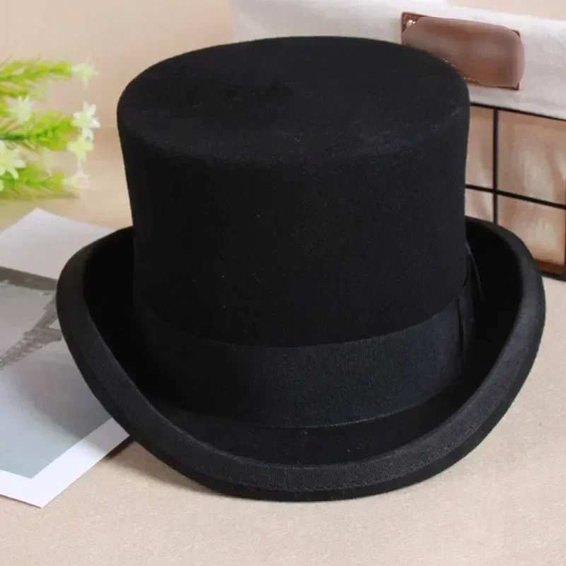 2024 Wool Flat Man Top Hat Fashion Fedora Versatile Magician Cap Gentleman Cylinder Strap Steampunk hat Elegant black luxury