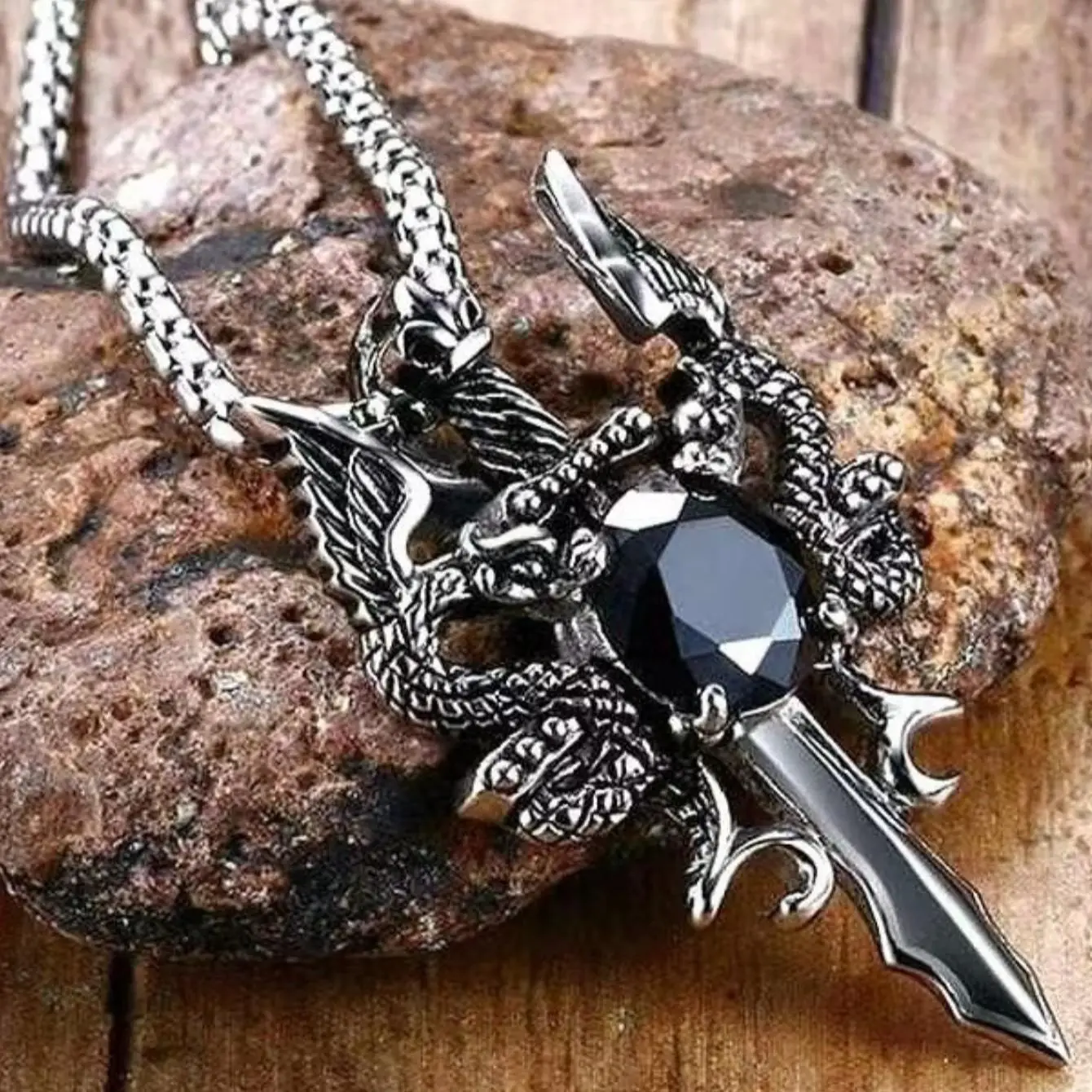 1 Gothic Style Women\'s Ancient Silver-color Evil Dragon Gem Pendant Necklace Personalized Fashion Street Sweater Chain Jewelry