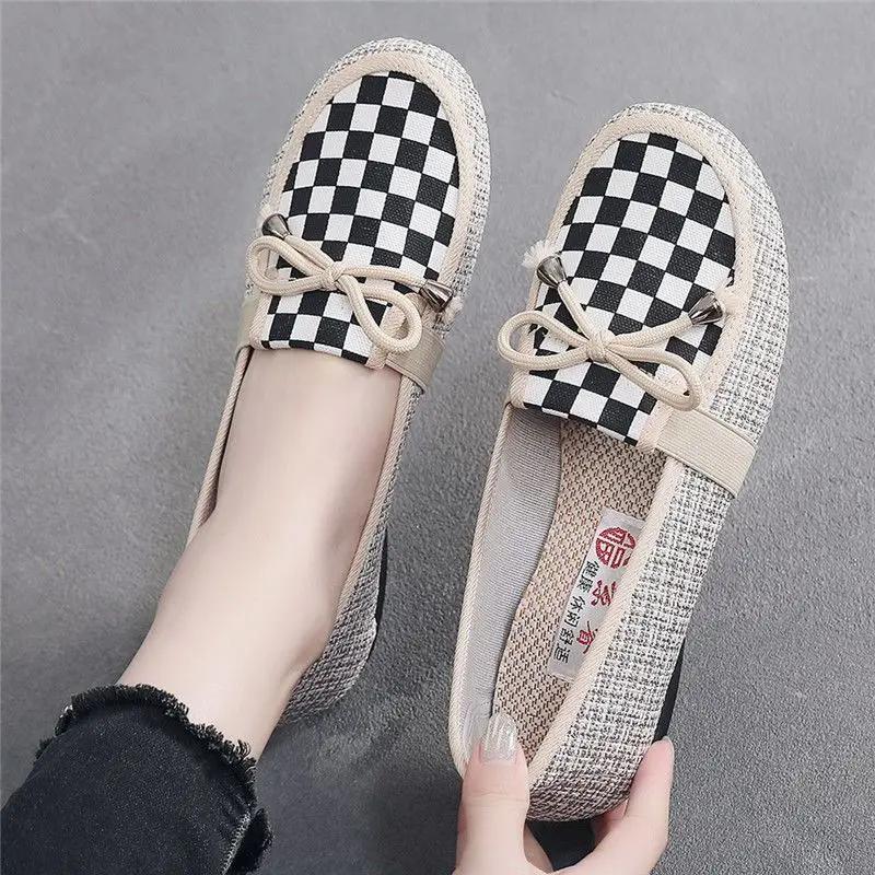 Płaskie płócienne obuwie damskie dla kobiet Loafers Slip On Chic Point Hot And Low Price Urban Cotton Y2k Fashion Casual Offer 39