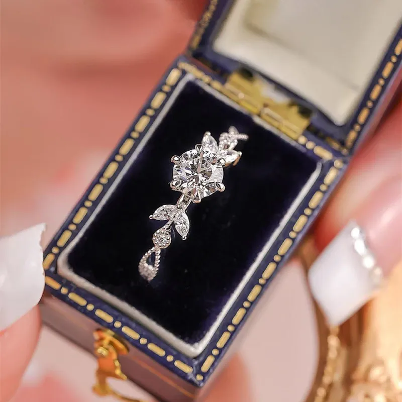 ورقة خاتم الزواج 1ct مويسانيتي مع شهادة GRA S925 فضة زهرة خواتم مقاوم للماء لطيف الخلود الفرقة للنساء #4