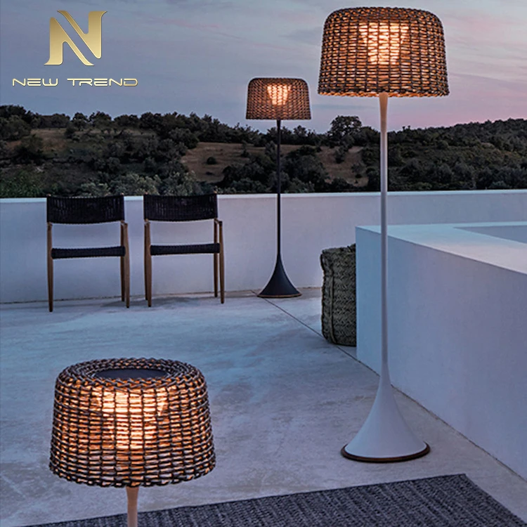 Newly Design Outdoor Indoor Custom Bedroom Lighting Weaving Rattan LED Floor Lamp