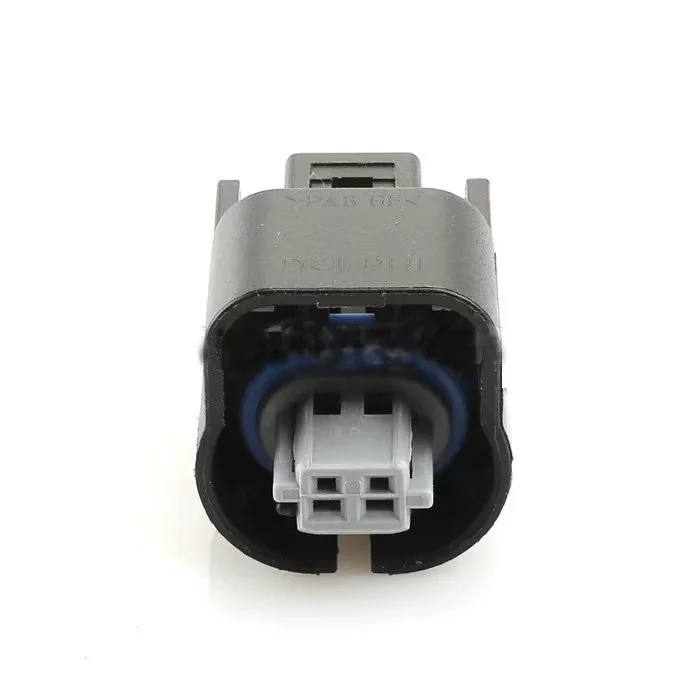 15335987 is suitable for Buick Regal camshaft intake and exhaust VVT solenoid valve 2P plug 15336004