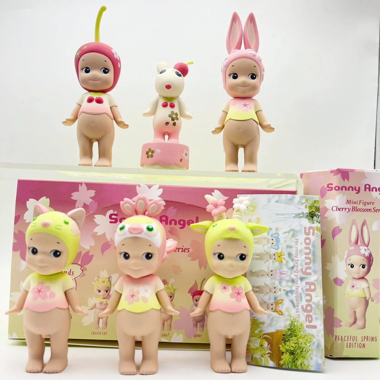 Sonny Angel Cberry Blossom Series Blind Box Hippers Dreaming Animal Series Mini Figures Action Amine Model Toys Birthday Gift