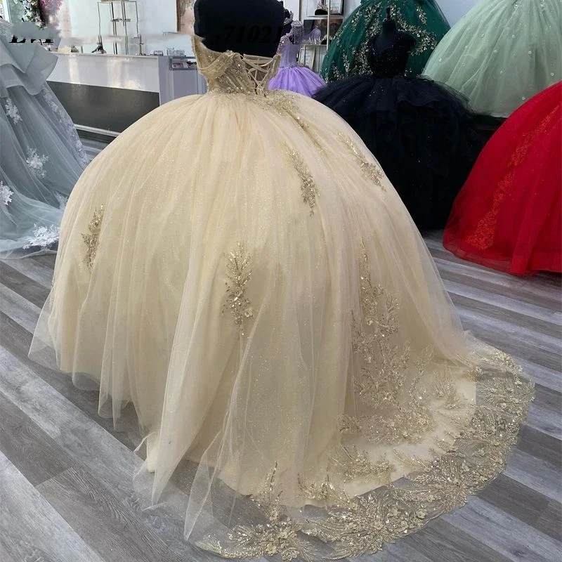 فستان مزين لامع من Angelsbridep-Quinceanera ، ثوب كرة الشمبانيا ، فساتين حفلات عيد الميلاد والسهرة ، 15 عامًا