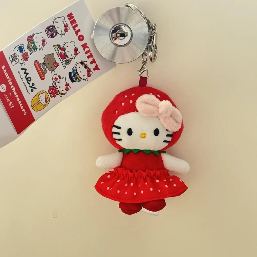 8 cm Sanrio Red Strawberry Hello Kitty morbido peluche riempito zaino ciondolo portachiavi ornamento da tavolo accessori di abbigliamento regalo per ragazza