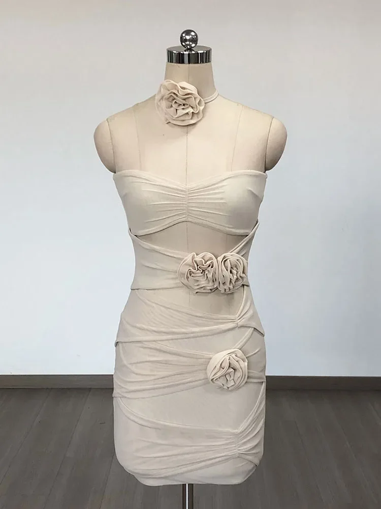 Mini vestido bandagem sem alças para mulheres, vestidos sexy com flores 3D, recortado floral, vestido de festa bodycon com colar, bege