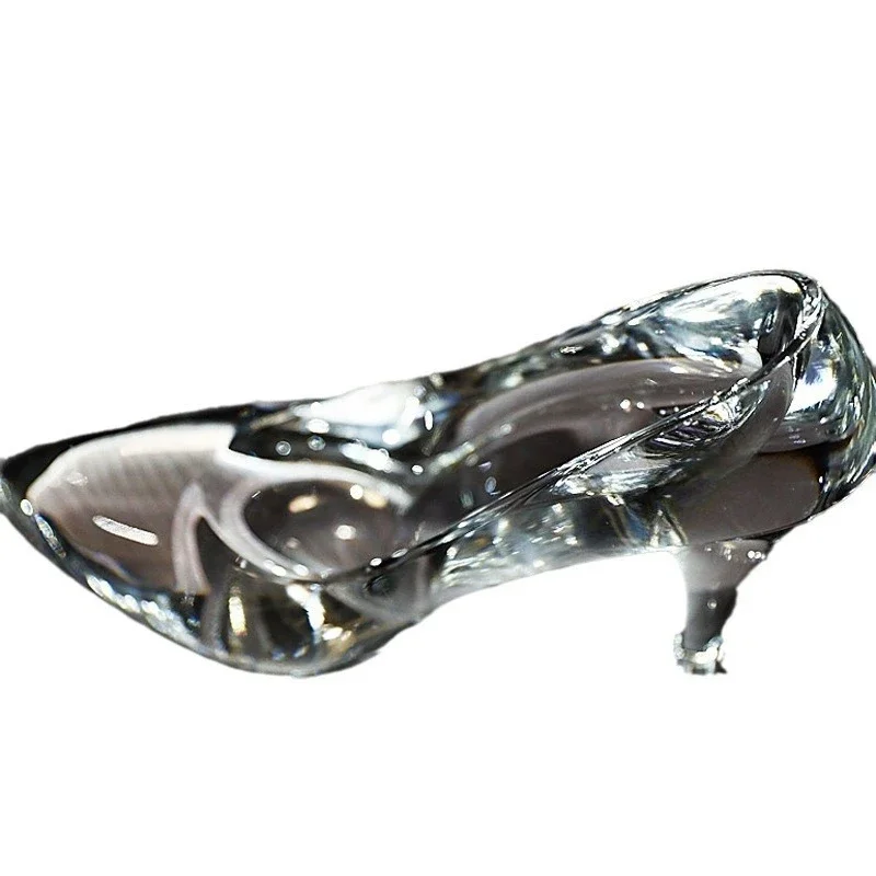 Crystal glass shoes are high-value birthday gifts for girlfriends, home decoration ornaments
