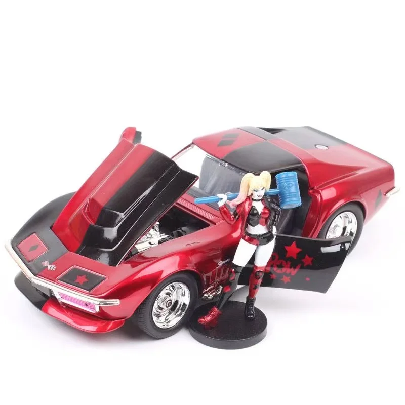 

Jada's 1969 Chevrolet 1/24 Corvette "Tuna Fish" DC Clownette Harley Quinn doll-sized metal model collectible gift