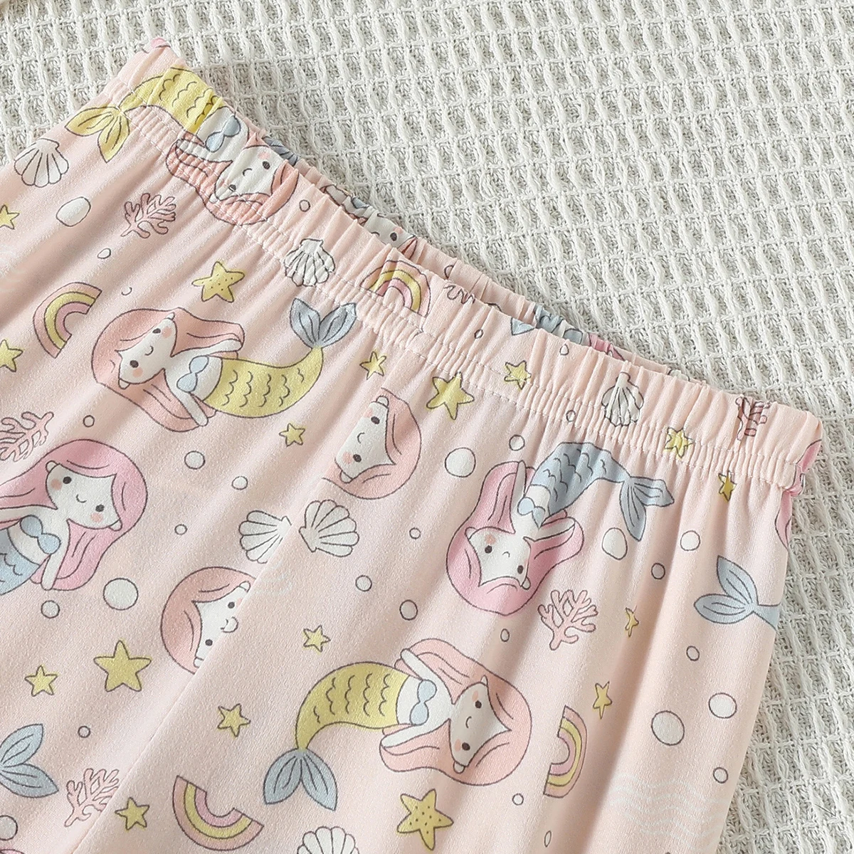 2-teiliges Set aus warmer, mit niedlichen Cartoon-Motiven bedruckter Unterwäsche für Herbst und Winter. Rundhals-Schlafanzug für Jungen und Mädchen. – Detail 15