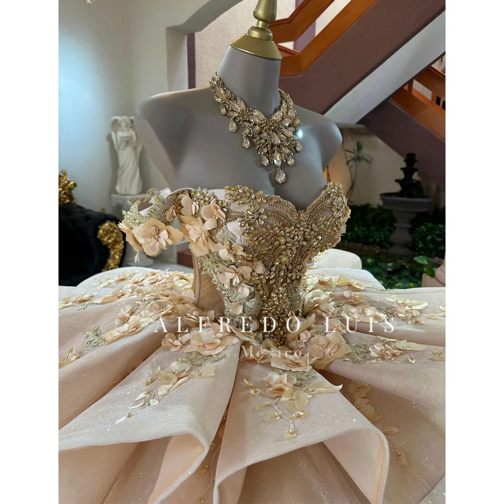 Luxury Champagne Quinceanera Dresses Beads Crystals 3D Appliques Ball Gown Birthday Gown Vestidos De 15 Años Customized
