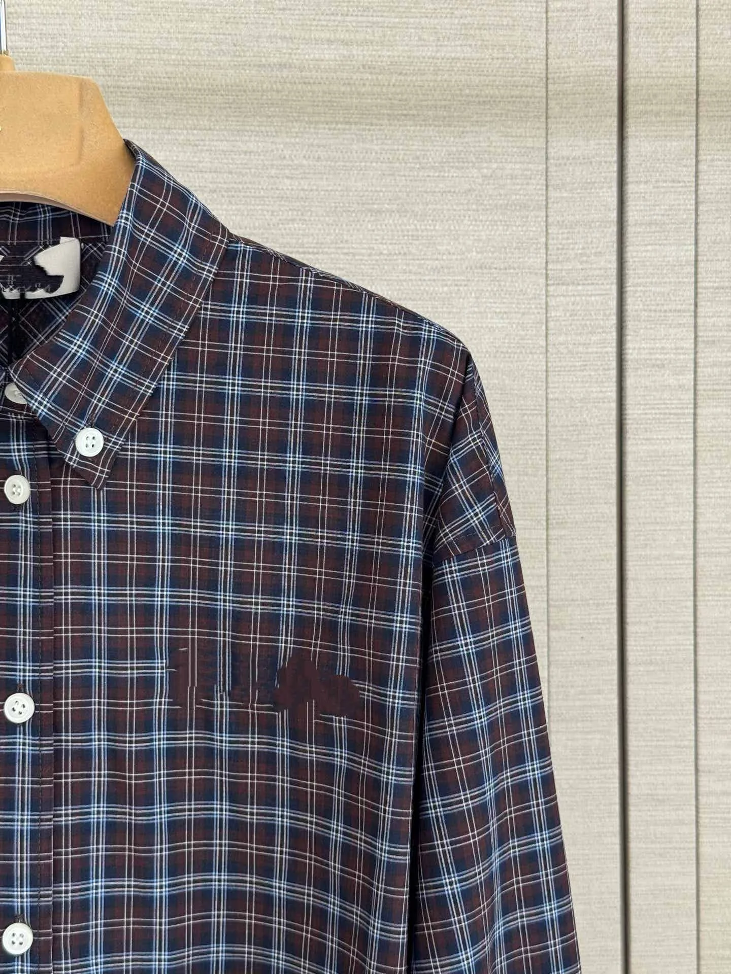 2026 Custom Dark Plaid Cropped Shirt Women Collar Long Sleeve Elastic Hem Loose Check Blouse Custom Logo Fall Top view 4