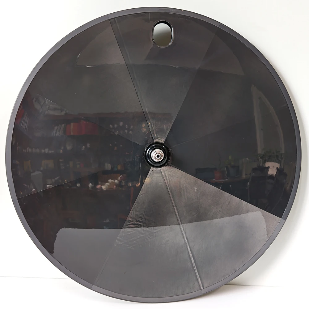 

‌High-Speed Carbon Fiber Disc Wheel, 25mm Wide, Tubeless Clincher, Fixed Gear System, Aerodynamic Deep Section, Ideal for TT