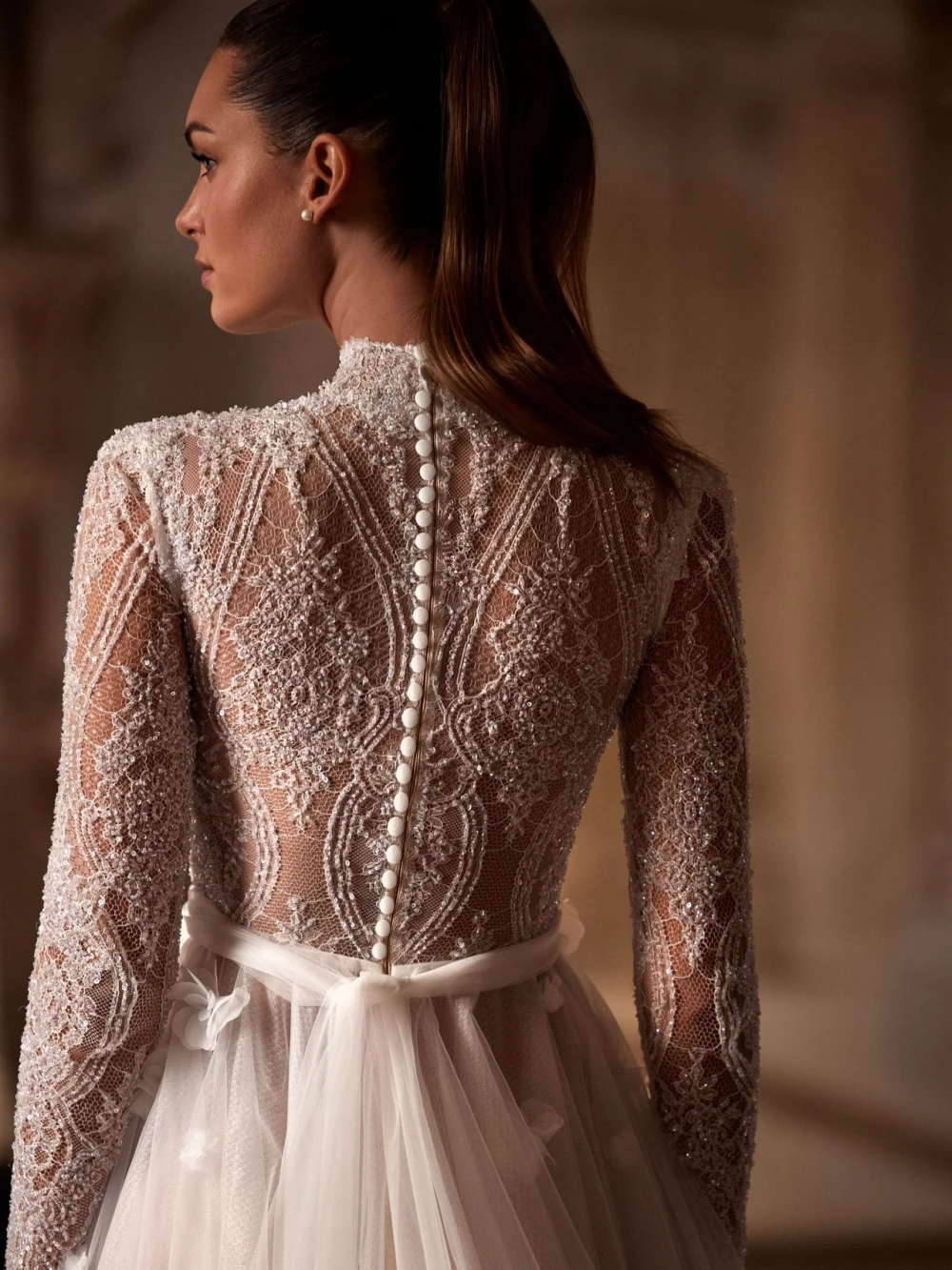 Elegante abito da sposa lungo fiore 3D Abito da sposa sexy con spacco alto 2025 Paillettes lucide Perline Abiti da sposa Robe De Mariée personalizzato