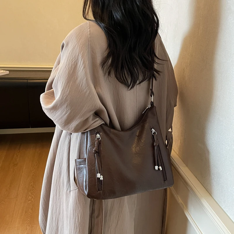 

Women Luxury Leather Classic Designer Fashion Shoulder Crossbody Tote Bag Elegant Handbag For Daily Modern Dressing