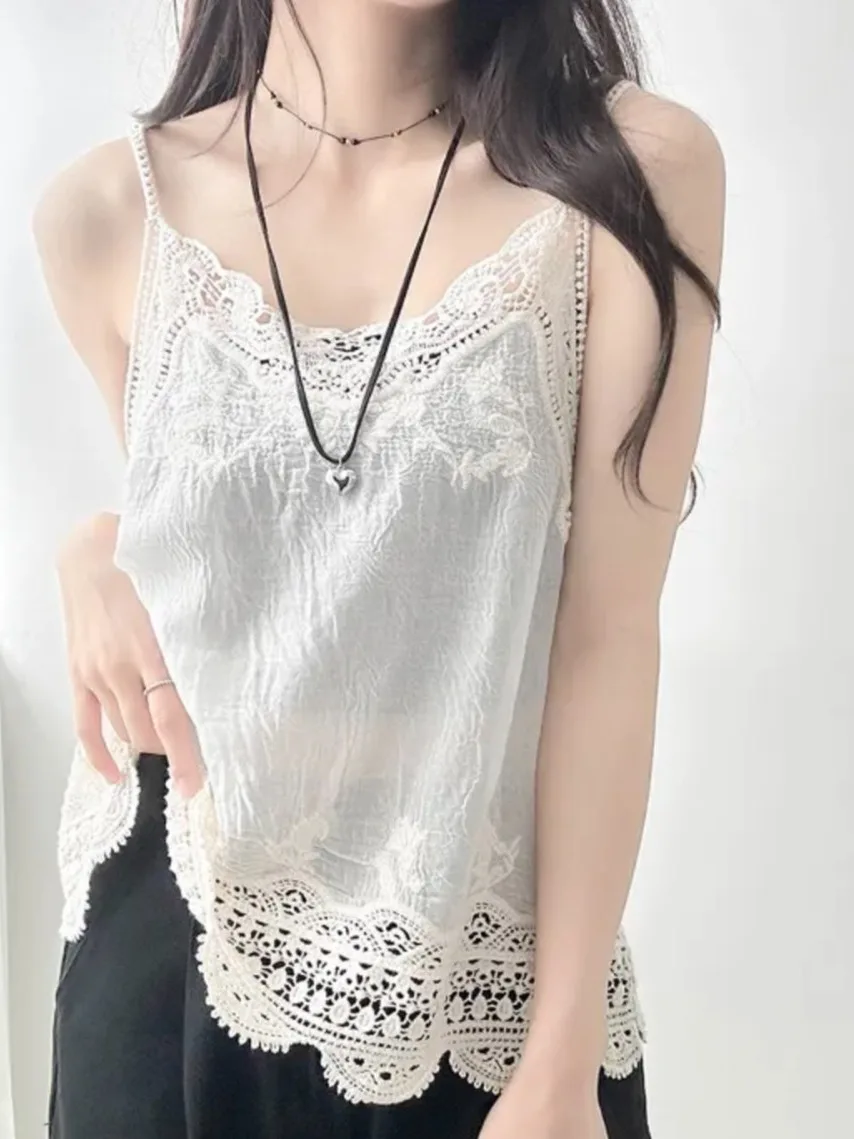 

Lace Trim Hollow out Strap Vest Women Summer Outdoor Wear Korean Version Fre Design Svel Top for Younger Look