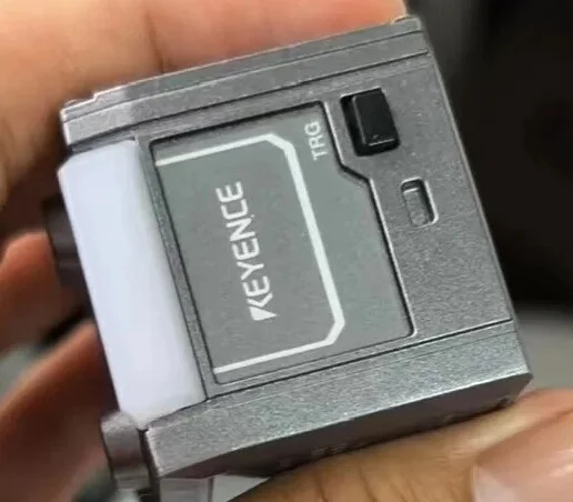 KEYENCE SR-X100 Code Scanner