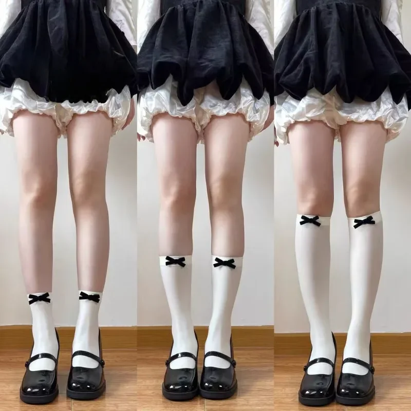 Damen-Kniestrümpfe aus Samt mit schwarzer Schleife, beige, japanischer Kawaii-JK-Ballett-Stil, dünne, hautfreundliche, weiche, wendbare Slouch-Wadensocke