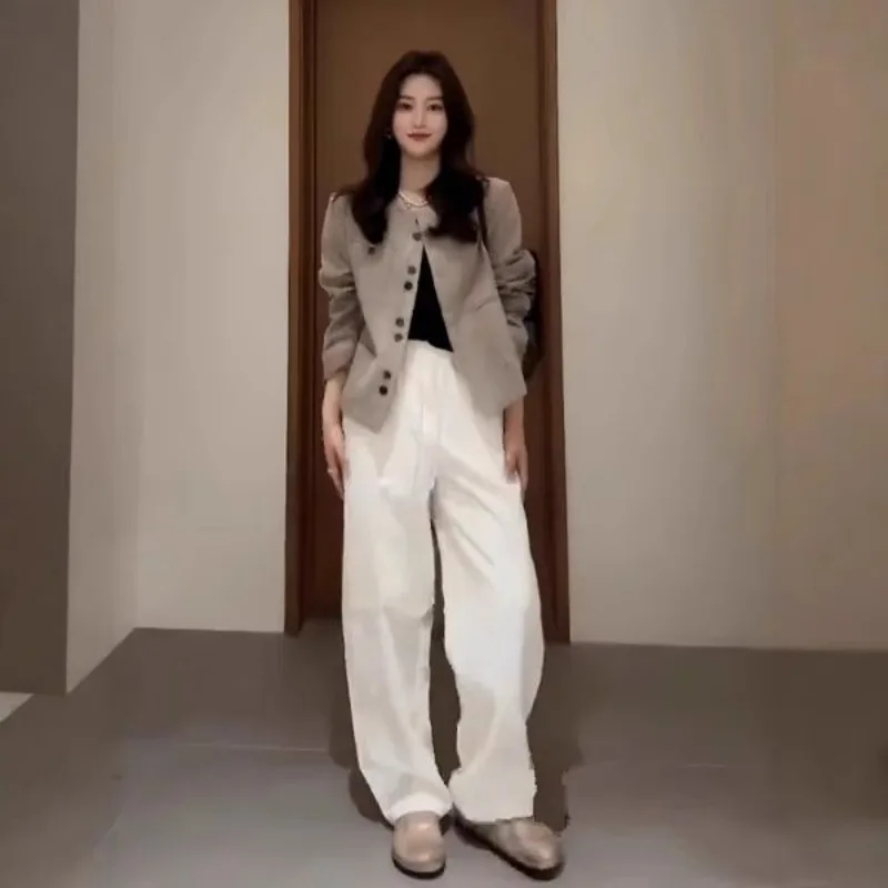 سترة نسائية بيج بأزرار أمامية وأكمام طويلة وفضفاضة كاجوال