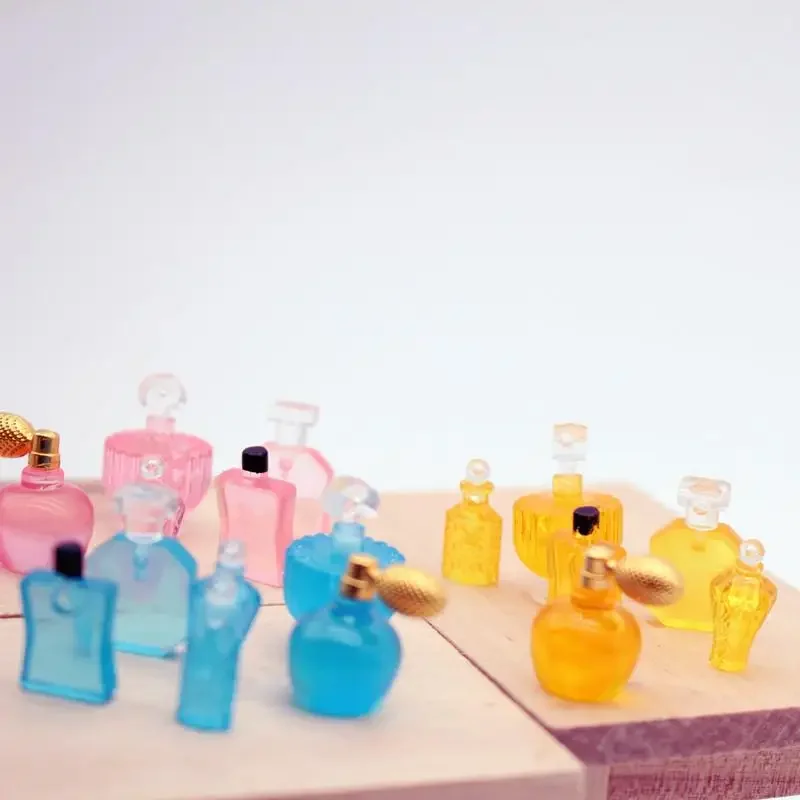 Śliczne imitacje perfum sześcioczęściowy zestaw zabawki do domku dla lalek miniaturowe modele ozdoby wystrój DIY akcesoria żywiczne zabawki dla dzieci do zabawy w dom