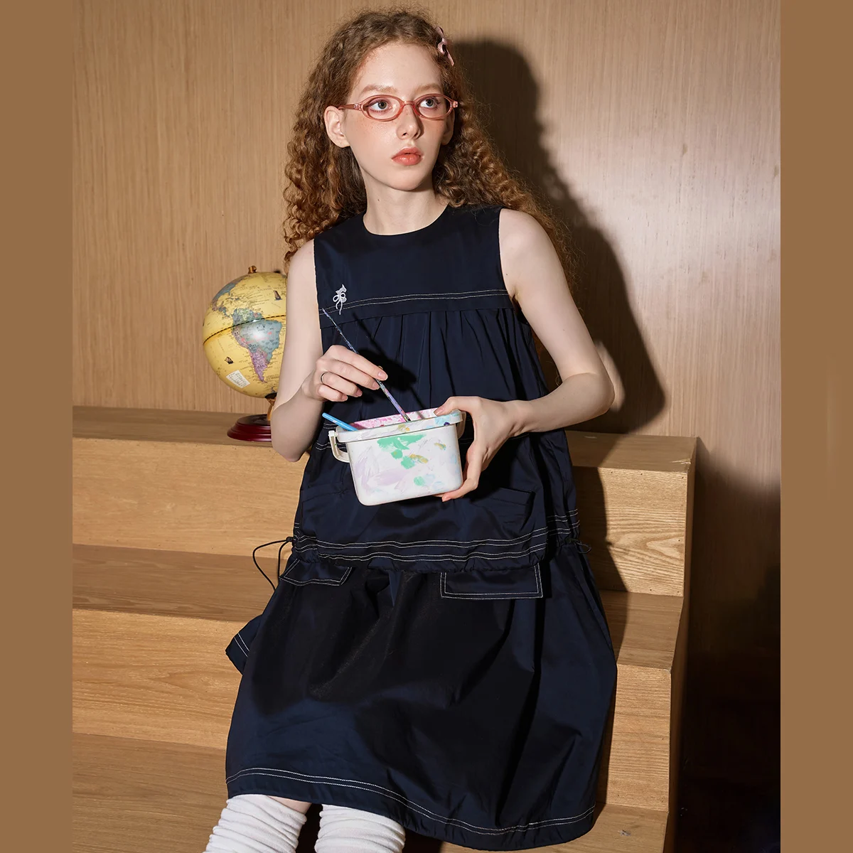2025 Autumn Women's Denim Smock Dress Adjustable Waist Drawstring Jumper Sleeveless Round Neck Shirring Gown Youthful Casual