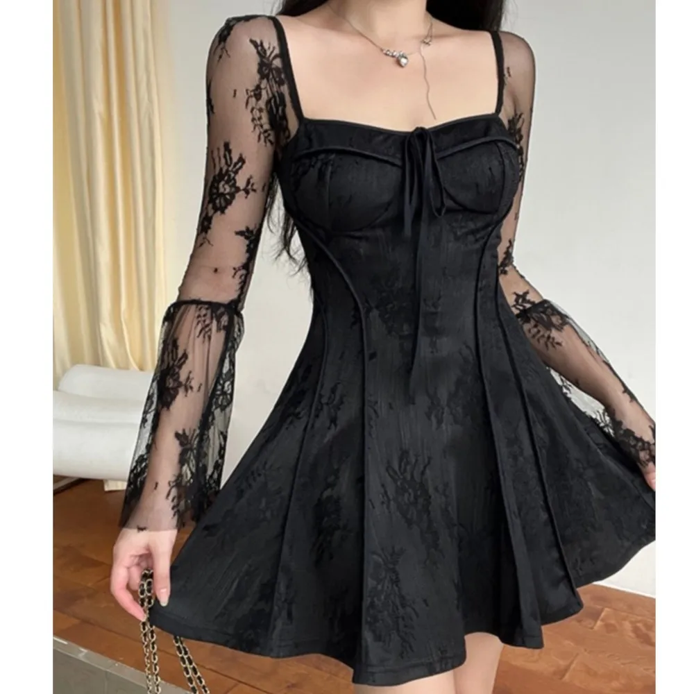

Fashionable Flared Sleeve Sexy Lace Short Dress New Women's Summer Solid Color Fashionable Lace Up Tight Chest Wrapped Dress