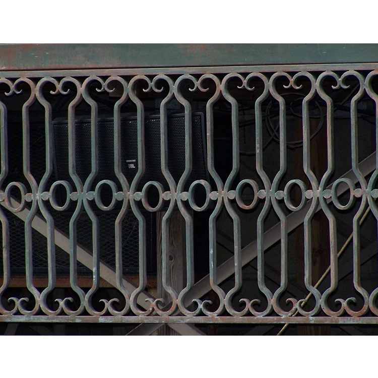 Maatwerk Moderne metalen balustrades Leuningen Decoratieve smeedijzeren binnenleuningen