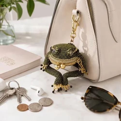 Novelty Beaded Frog Coin Purse Cute Animal Mini Crossbody Bag with Chain Handmade Style Kiss Lock Wallet for Women Girls Gift