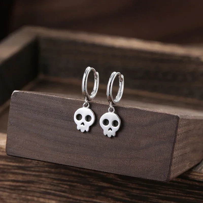 2024 Metallic Style Skull Pendant Earrings for Women 3 Colors Available Accessories Fashion Halloween Party Jewelry  Female